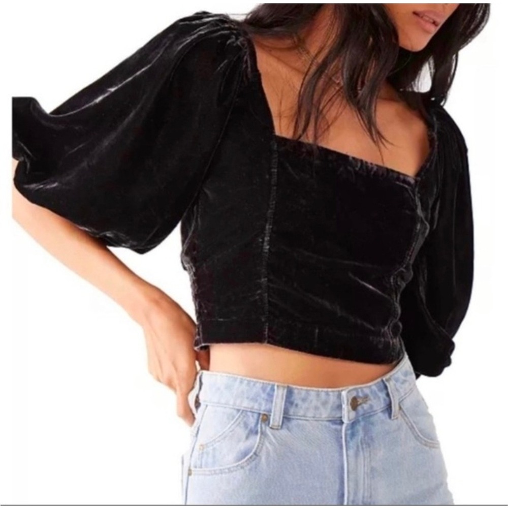Free People Black Velvet Puff Sleeve Open Back Tie Bow Crop Top Size Medium